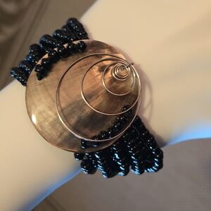 Abalone Shell Black Glass Bead Stretch Bracelet